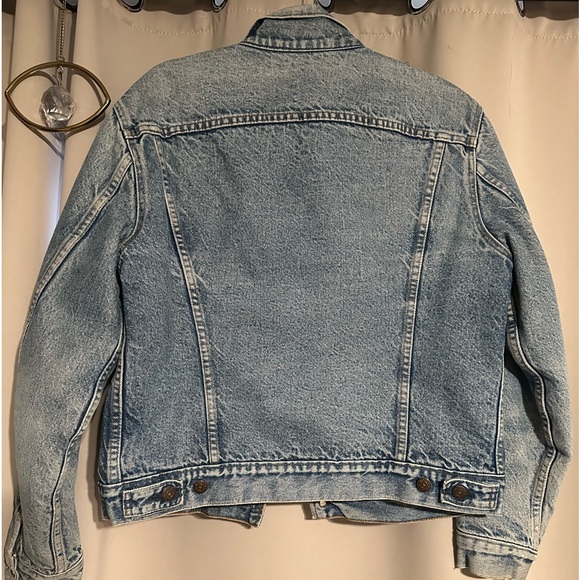 Vintage Levi jean jacket - Picture 2 of 2
